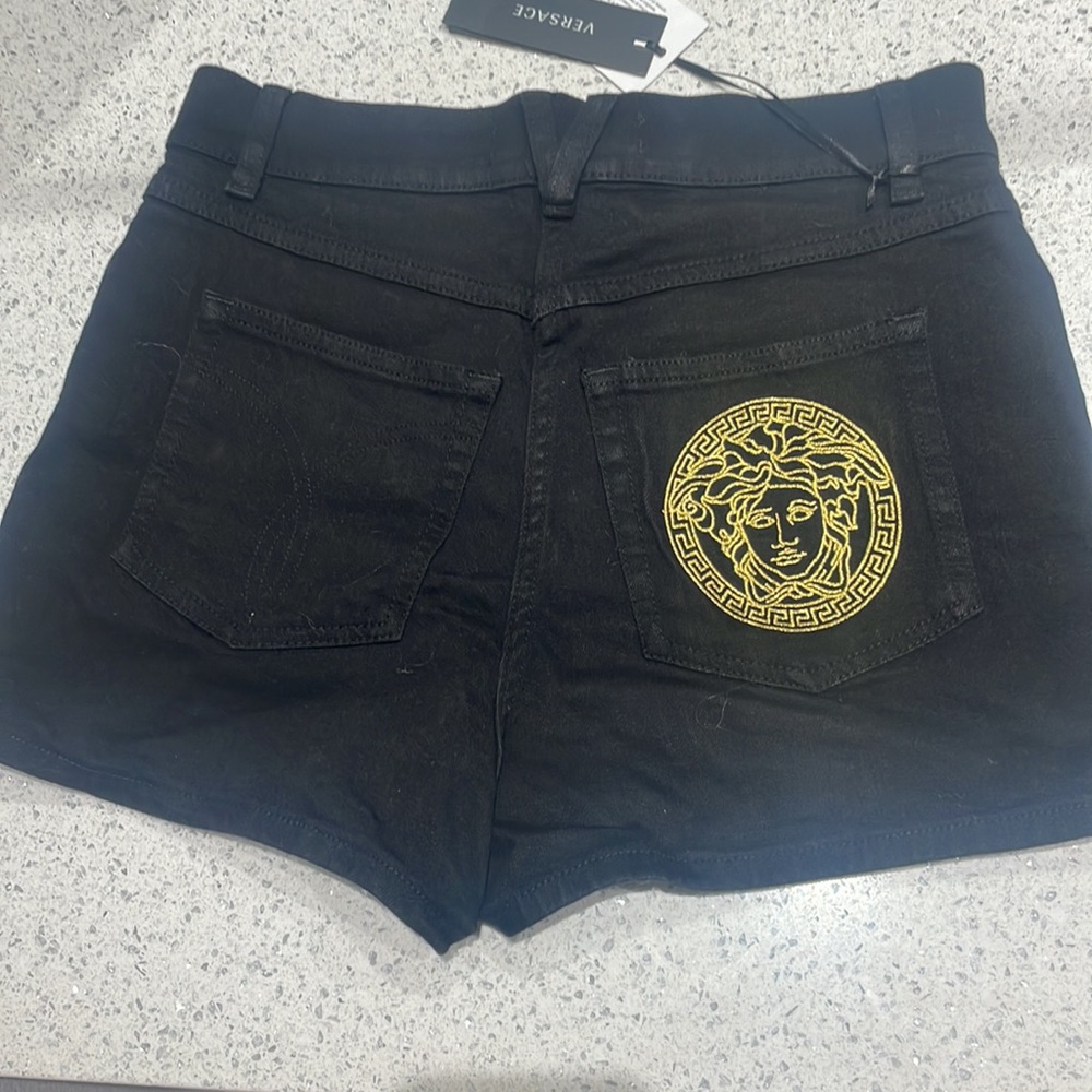 Versace size 27 Jean shorts